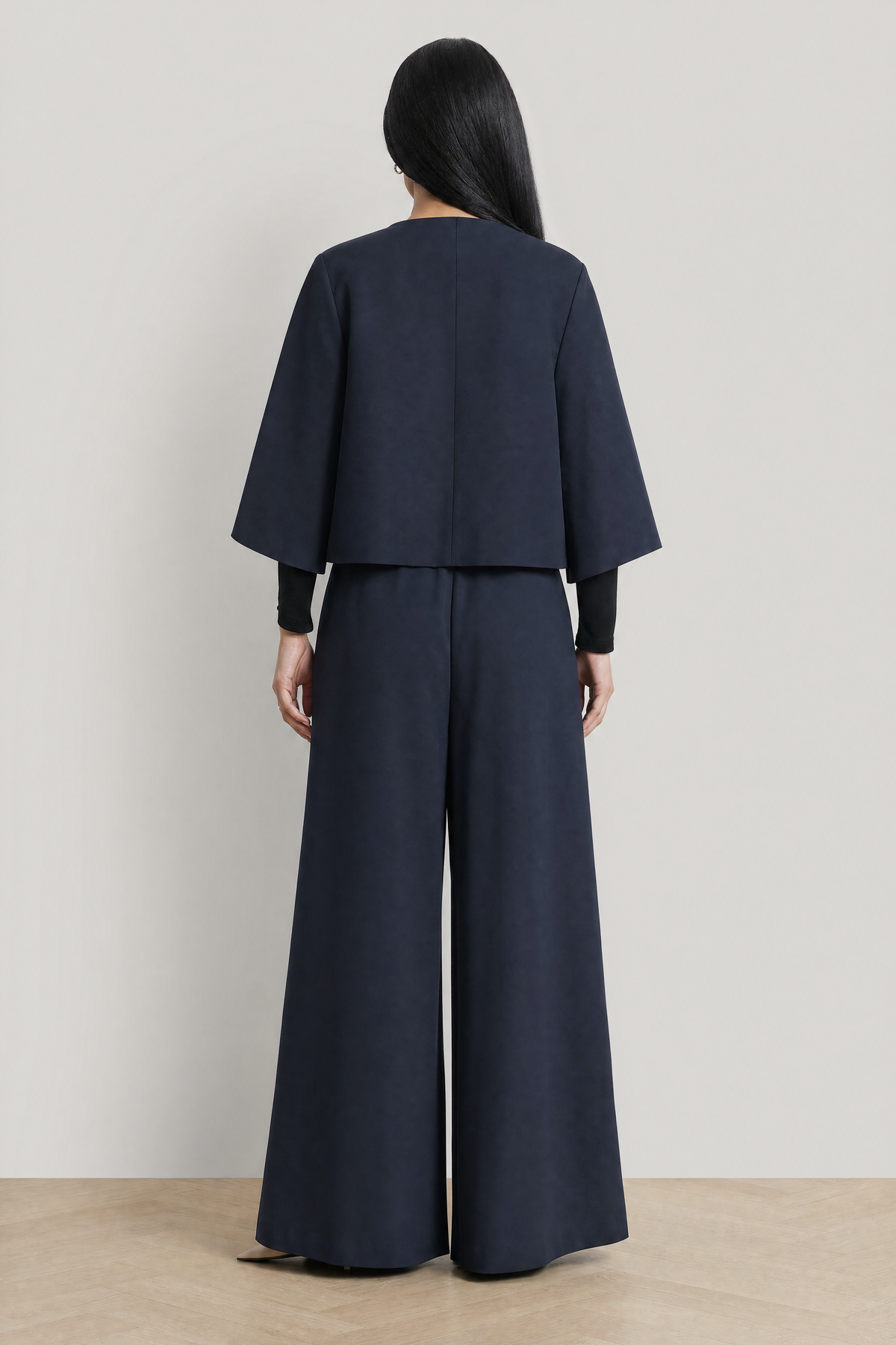 Capri Co-ord in Navy - studio view 4