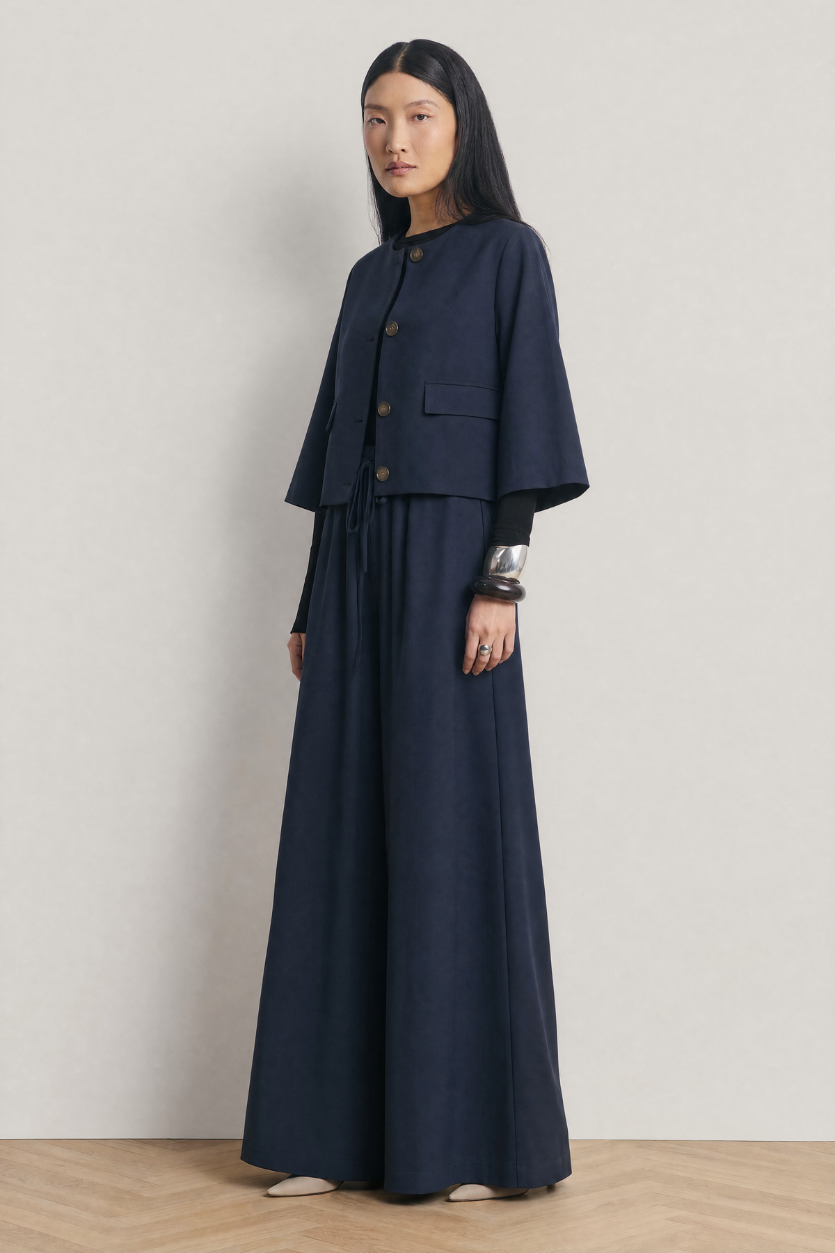 Capri Co-ord in Navy - studio view 3