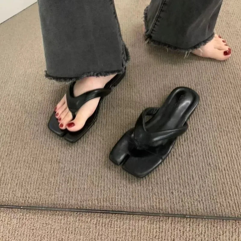 Women's Cushioned Flip Flops