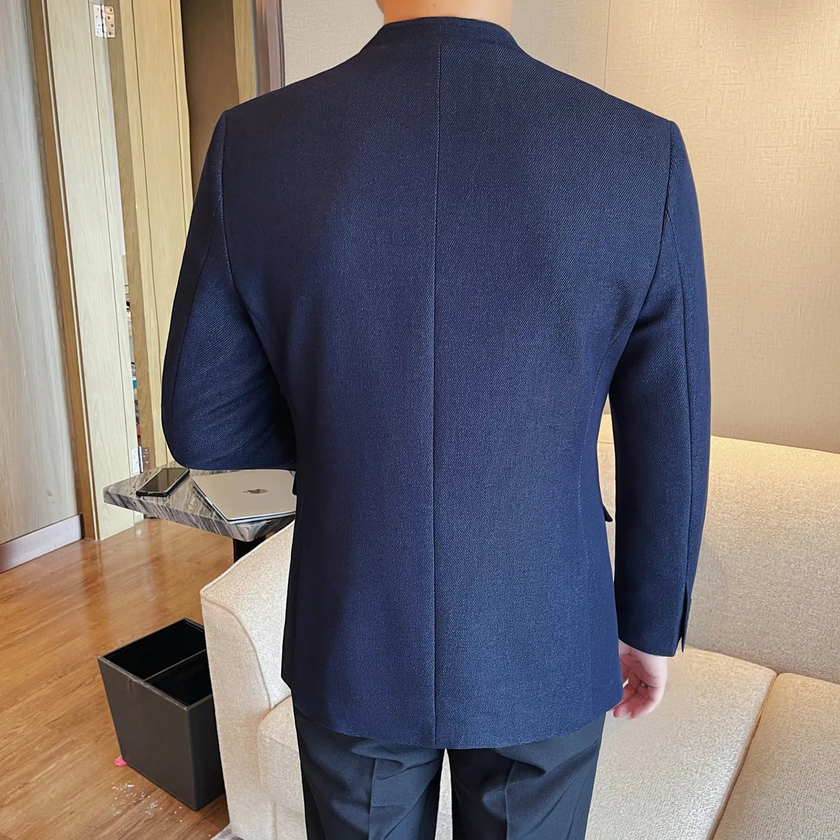 Slim Fit V-Neck Blazer