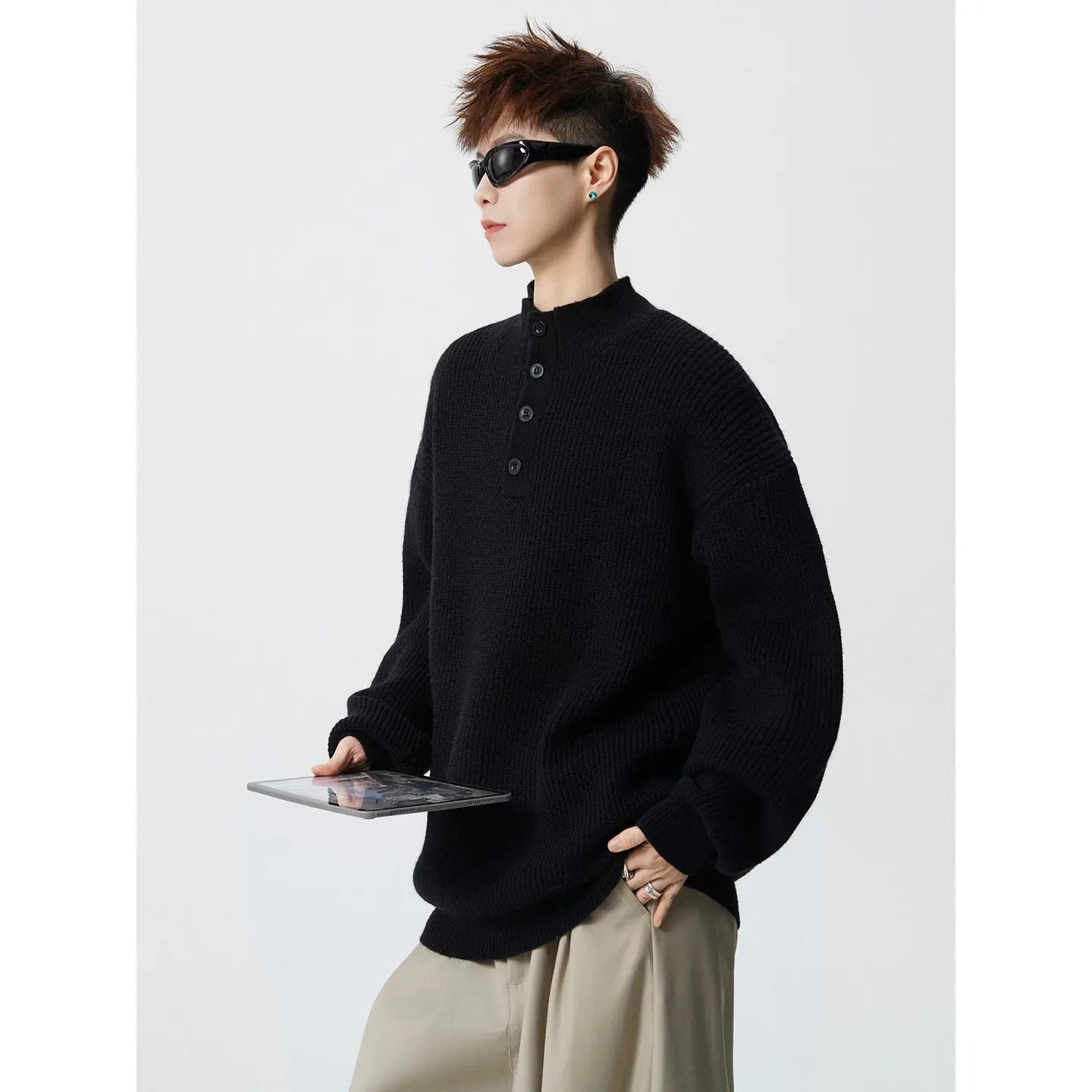 Relaxed Fit Long-Sleeve Knit Sweater