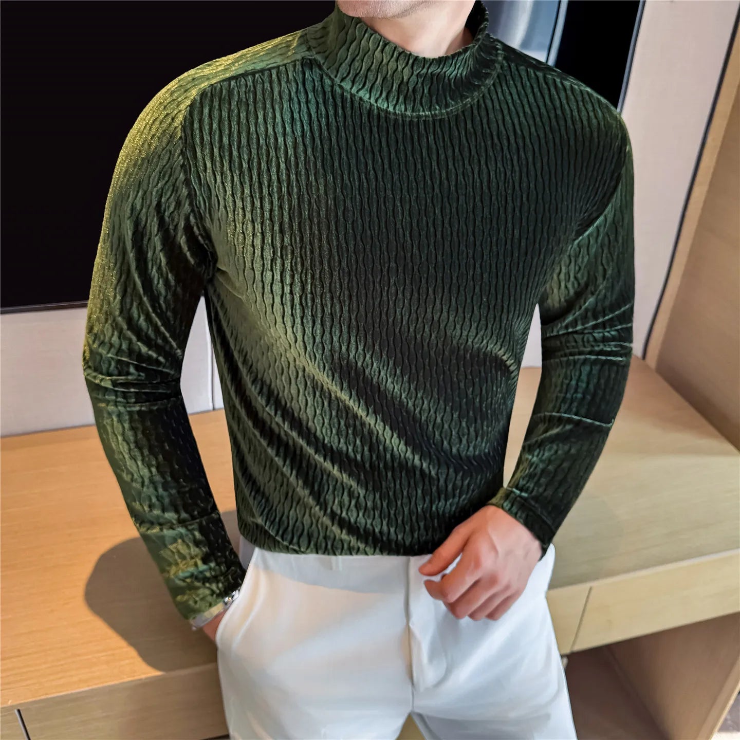 Slim Fit Velvet Long-Sleeve Turtleneck T-Shirt