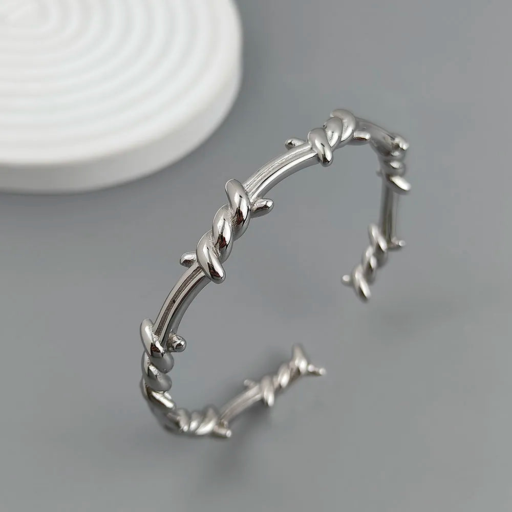 Women's Modern Thorn Bangle Bracelet