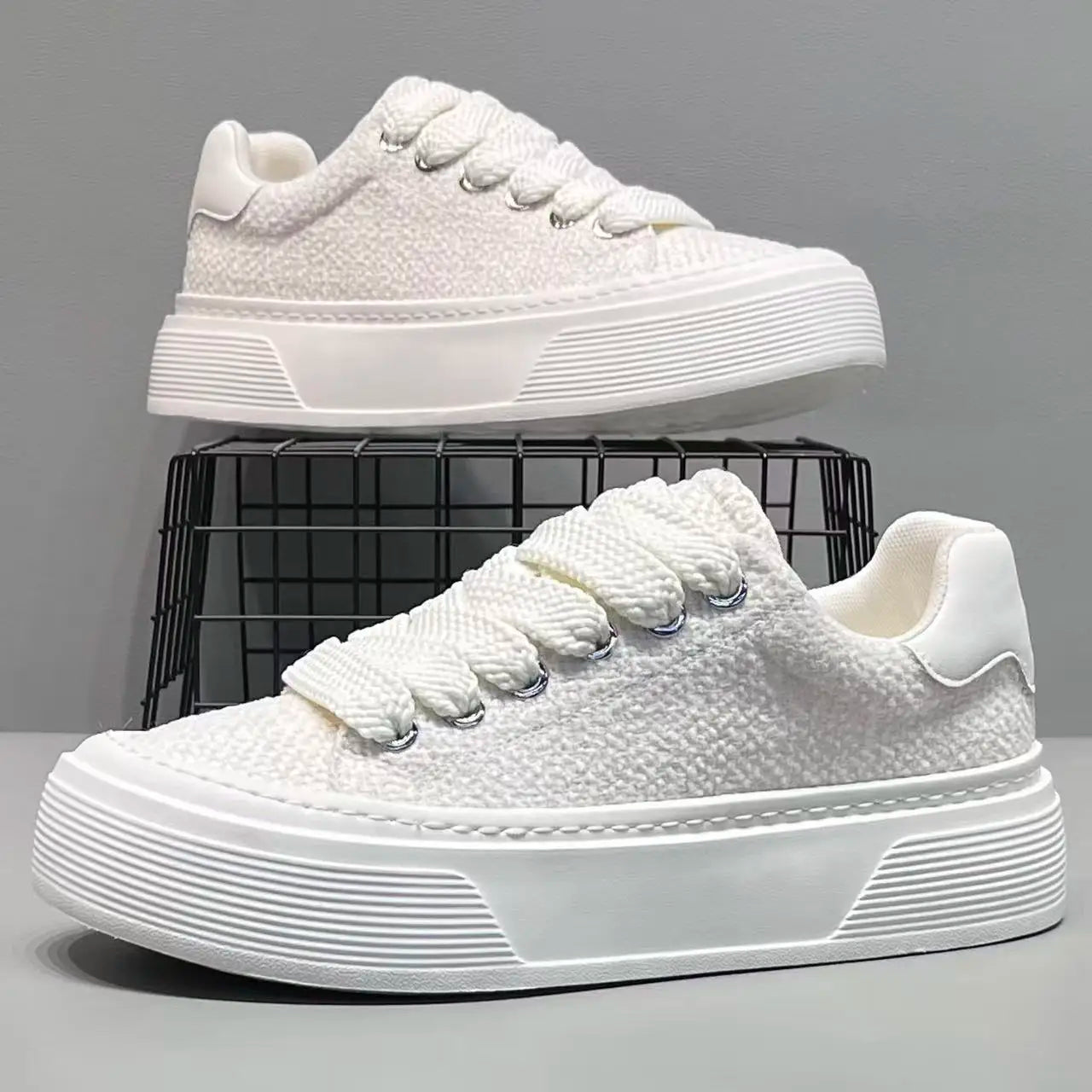 Women's Leather Walking Sneakers