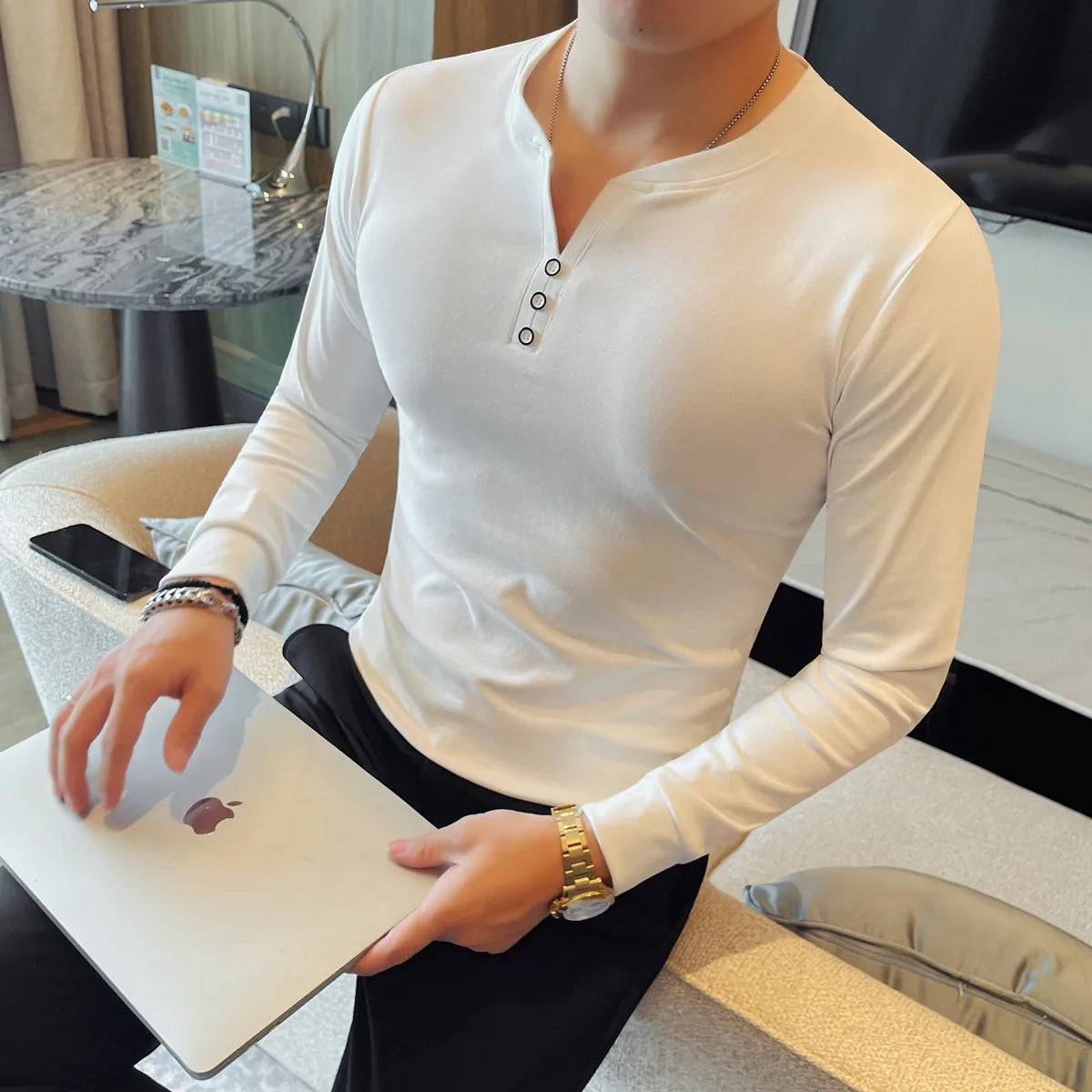 Slim Fit Long-Sleeve V-Neck T-Shirt