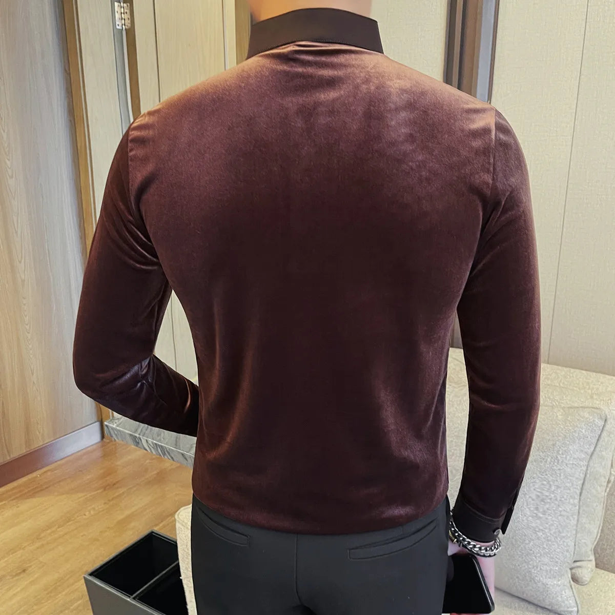 Slim Fit Long-Sleeve V-Neck T-Shirt