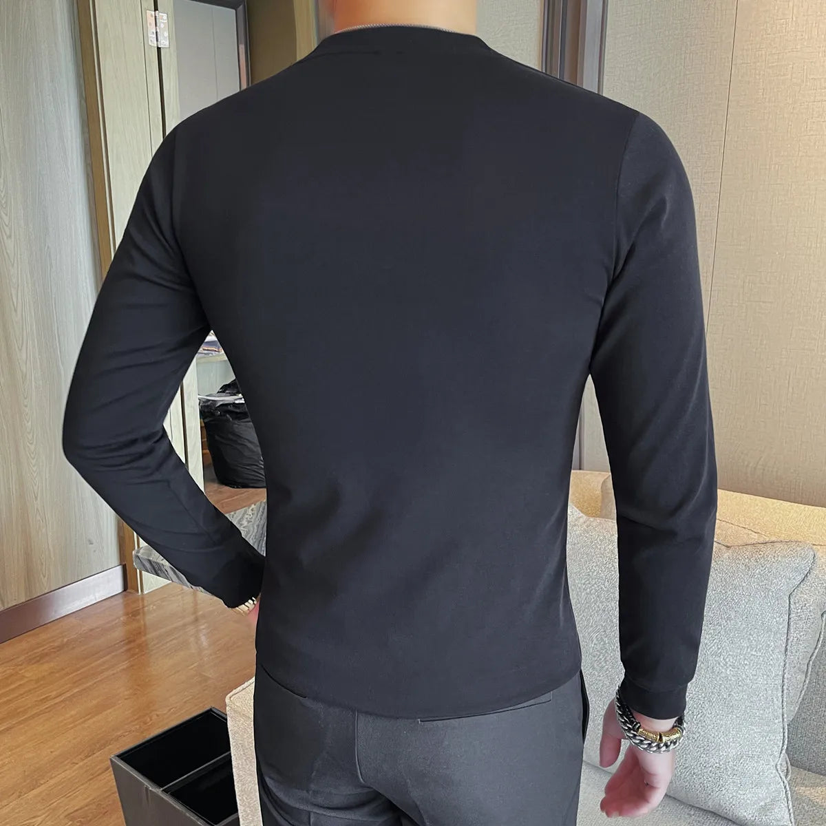 Slim Fit Long-Sleeve V-Neck T-Shirt