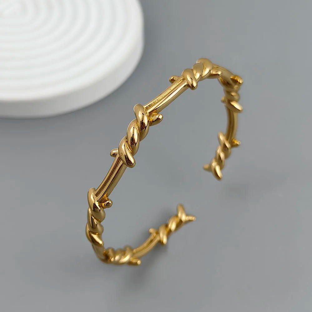 Women's Modern Thorn Bangle Bracelet
