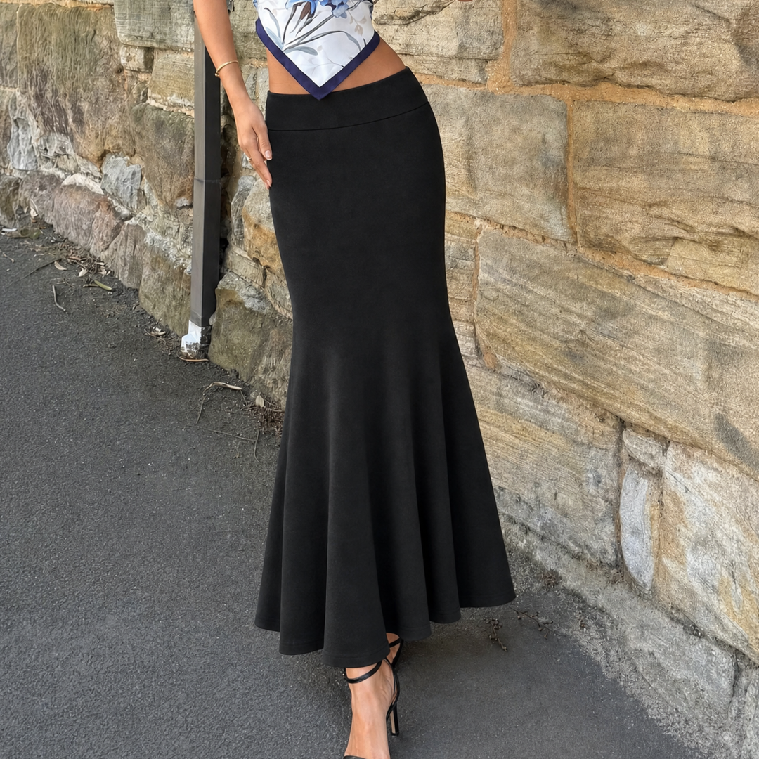 Comfort Fit Seasonal Skirt