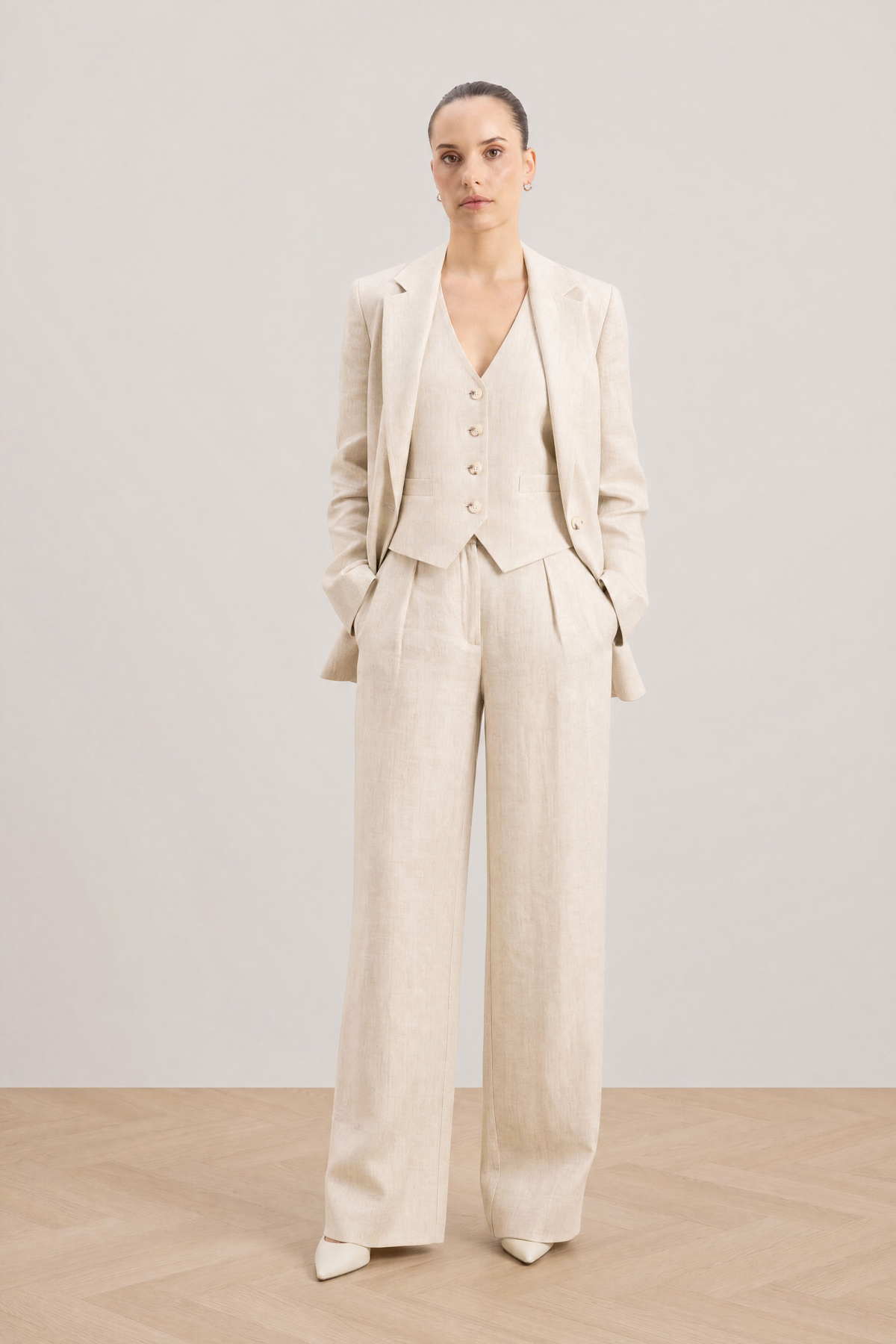 Riviera Linen Set in Sand - studio view 1